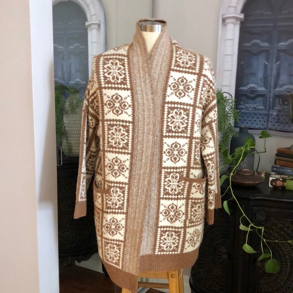 Tahari ladies cardigan oversized M ! - Picture 3 of 10